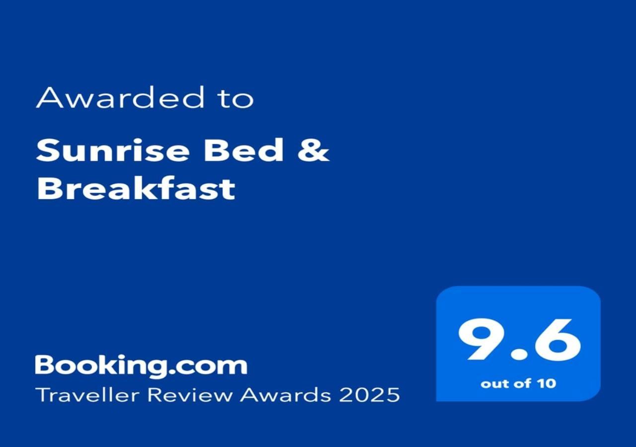 Sunrise Bed & Breakfast Khajurāho Exterior foto